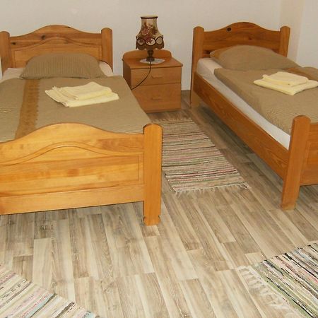 House Drakulic Hotel Korenica Ruang foto