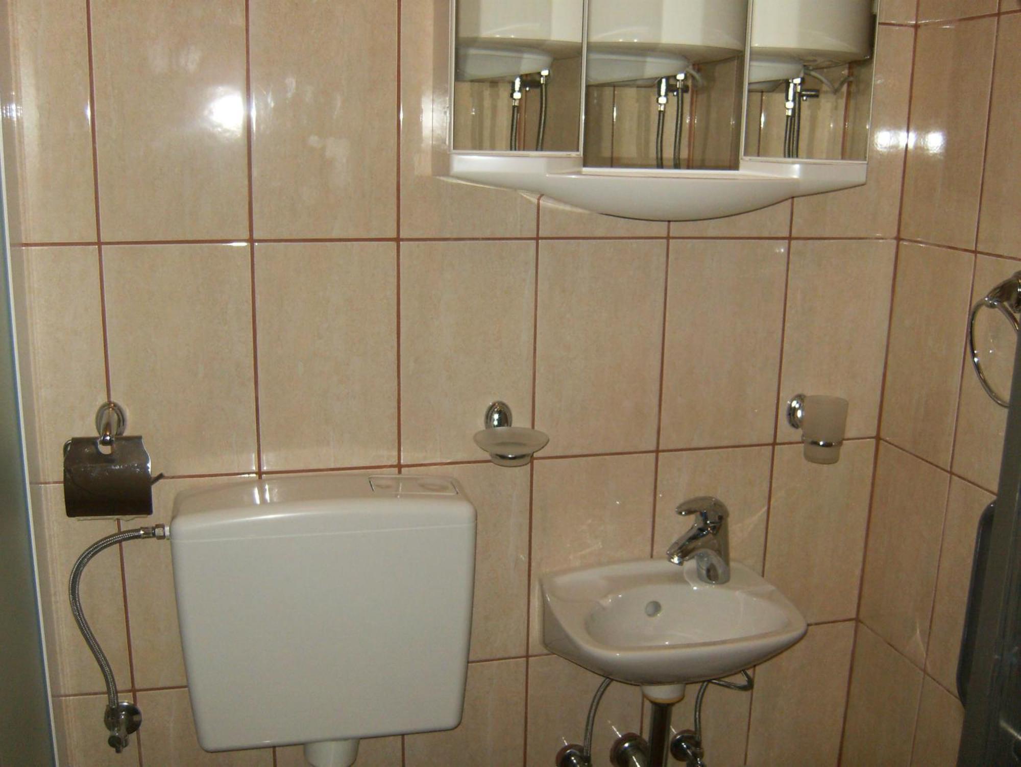 House Drakulic Hotel Korenica Ruang foto