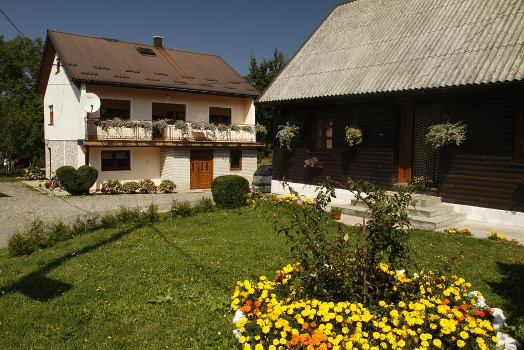 House Drakulic Hotel Korenica Bagian luar foto