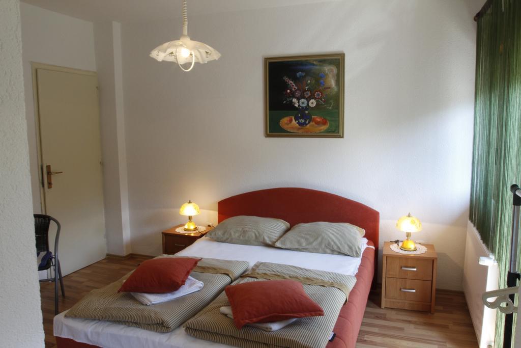 House Drakulic Hotel Korenica Bagian luar foto