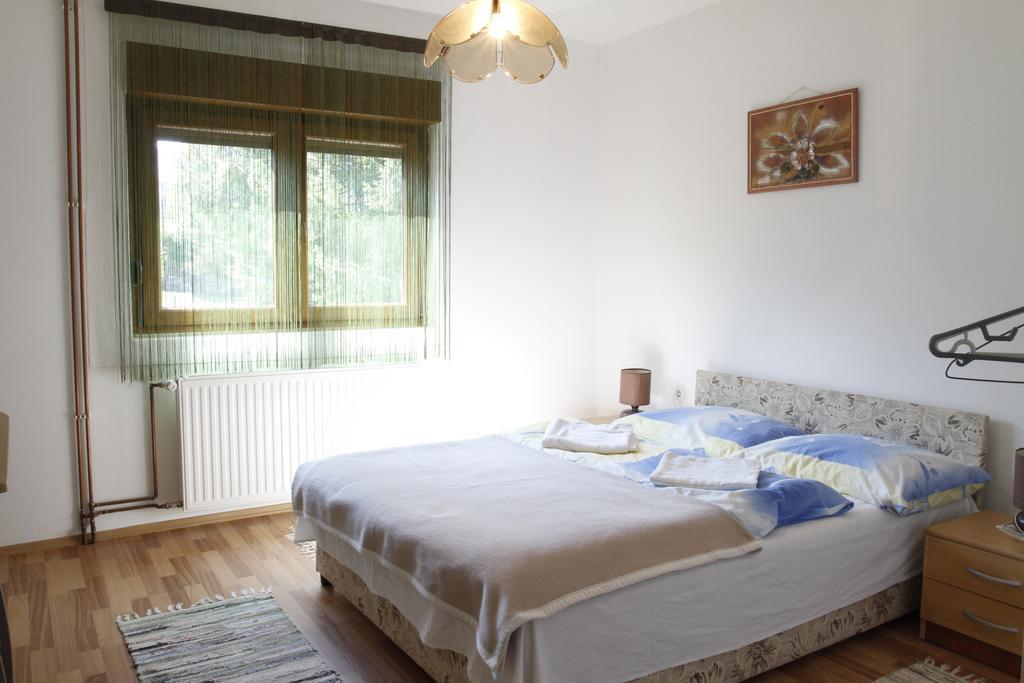 House Drakulic Hotel Korenica Bagian luar foto