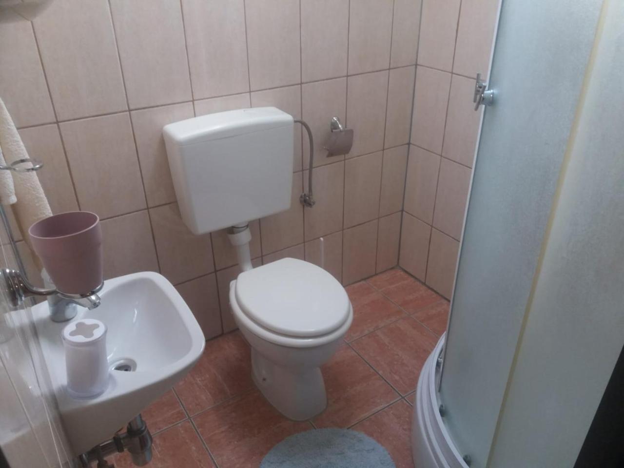 House Drakulic Hotel Korenica Bagian luar foto